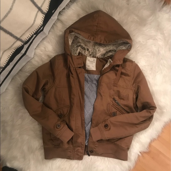 pull and bear brown puffer jacket